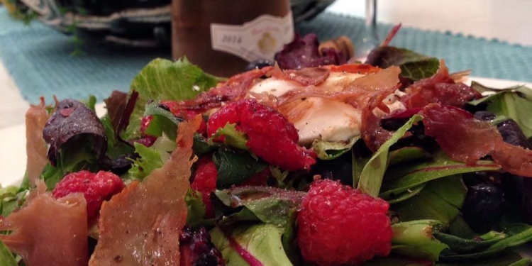 Aproveite o sol para fazer uma refeição leve e saudável. Segue uma sugestão…