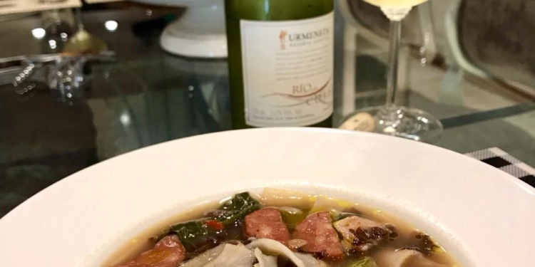 SOPA de FEIJÃO, LEGUMES e CALABRESA