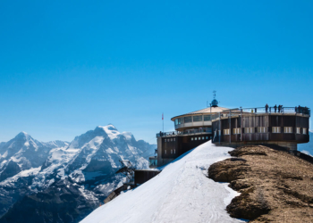 PASSEIO ATÉ SCHILTHORN – FAMOSA MONTANHA DO 007 NOS ALPES SUIÇOS