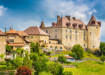 A ENCANTADORA VILA MEDIEVAL DE GRUYÈRES