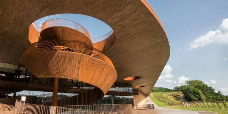 A INCRÍVEL ANTINORI, NA TOSCANA: ELEITA MELHOR VINÍCOLA DO MUNDO